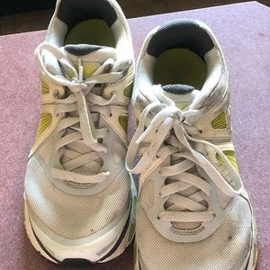 Nike AirMax Tennis Shoes